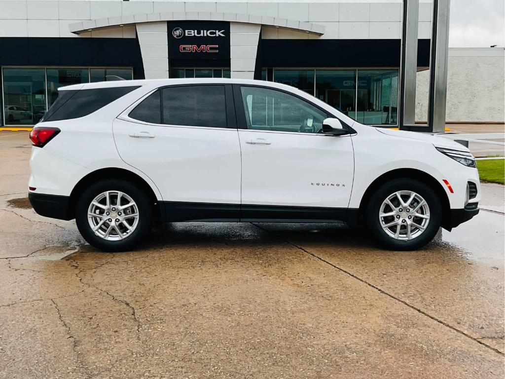 used 2022 Chevrolet Equinox car, priced at $20,750