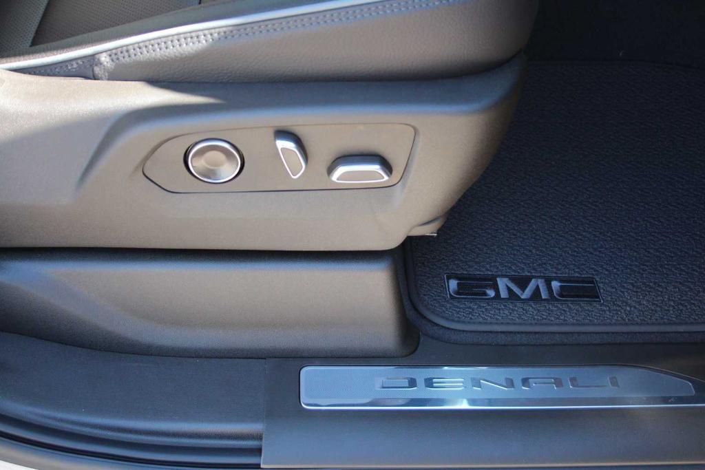 new 2026 GMC Sierra 1500 car, priced at $70,700