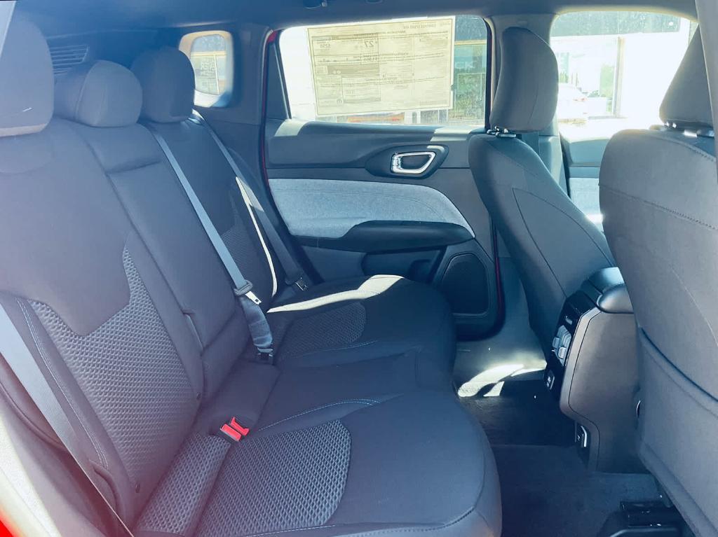 new 2025 Jeep Compass car, priced at $27,622