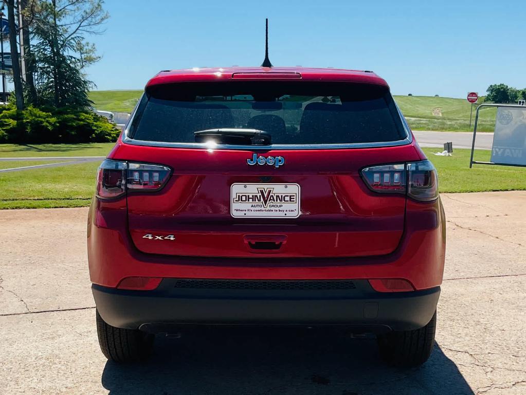 new 2025 Jeep Compass car, priced at $27,622