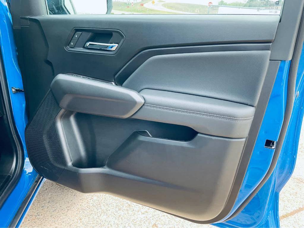 new 2025 GMC Canyon car, priced at $45,145