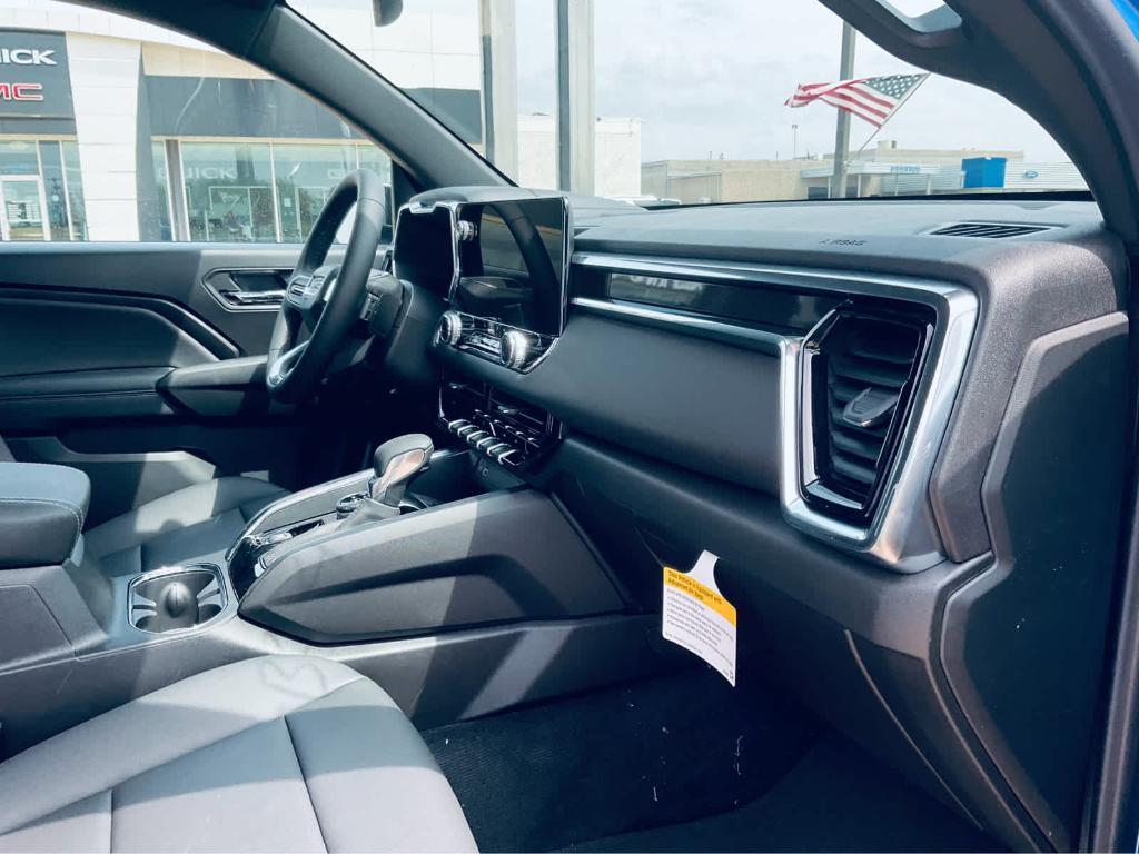 new 2025 GMC Canyon car, priced at $45,145