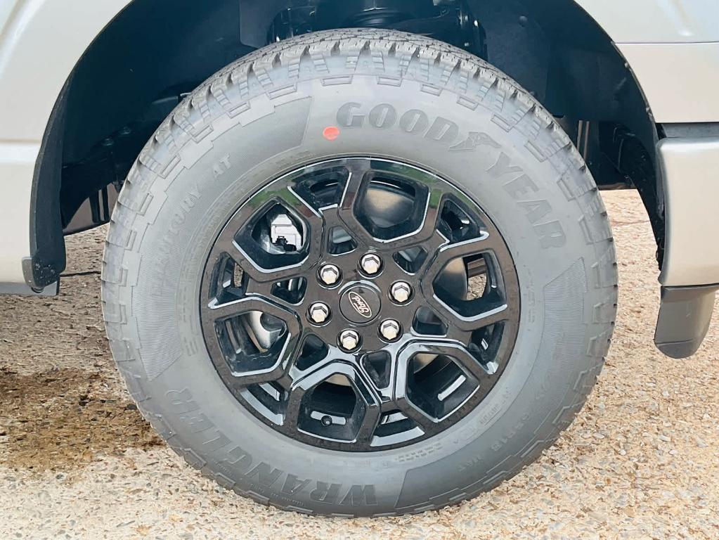 new 2025 Ford F-150 car, priced at $51,425