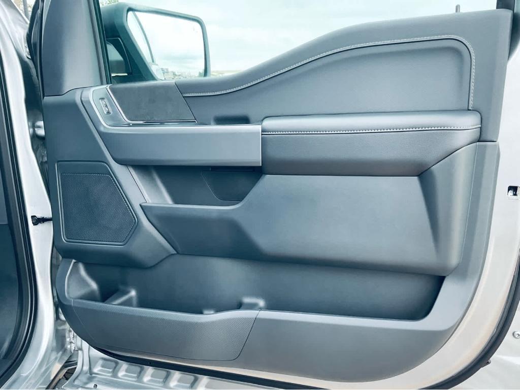 new 2025 Ford F-150 car, priced at $51,425