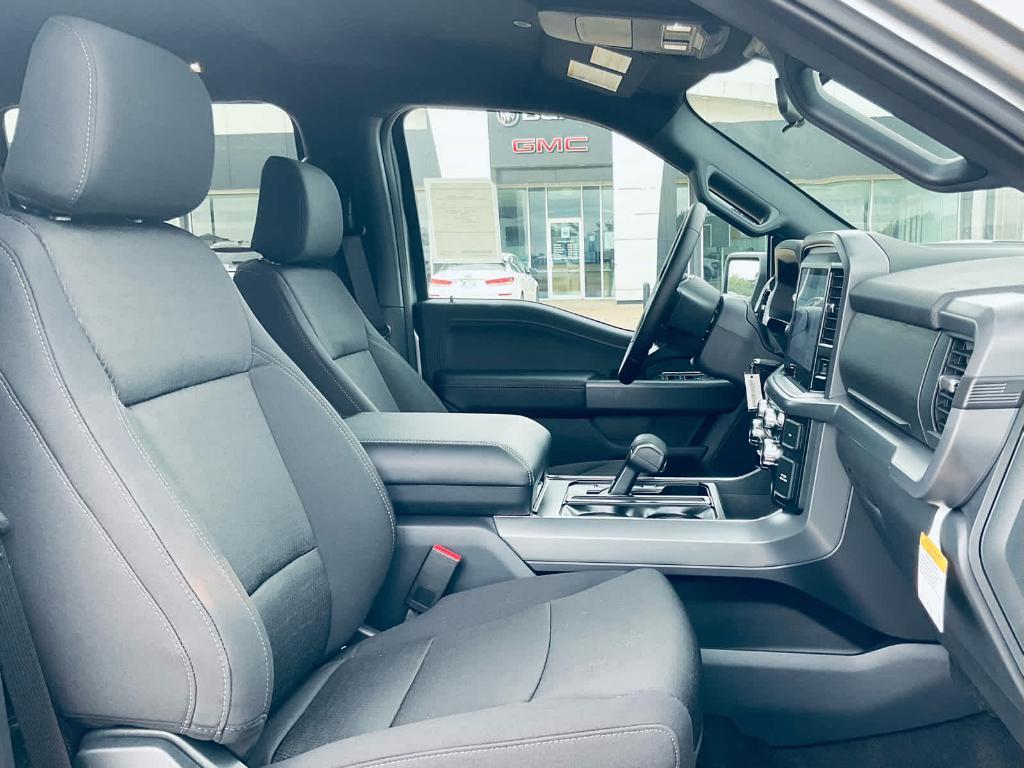 new 2025 Ford F-150 car, priced at $51,425