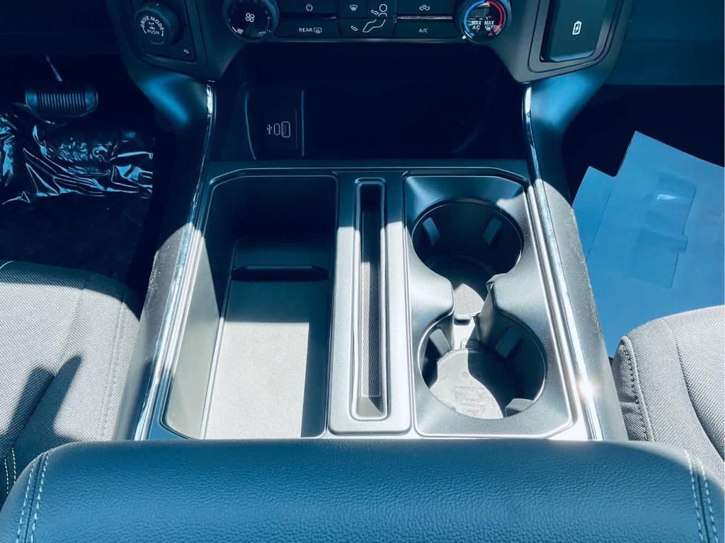 new 2025 Ford F-150 car, priced at $51,050