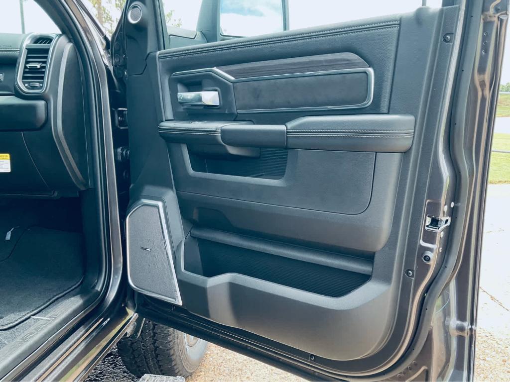 new 2025 Ram 2500 car, priced at $81,400
