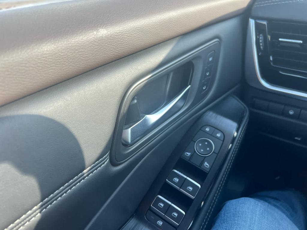 used 2023 Nissan Rogue car, priced at $29,586