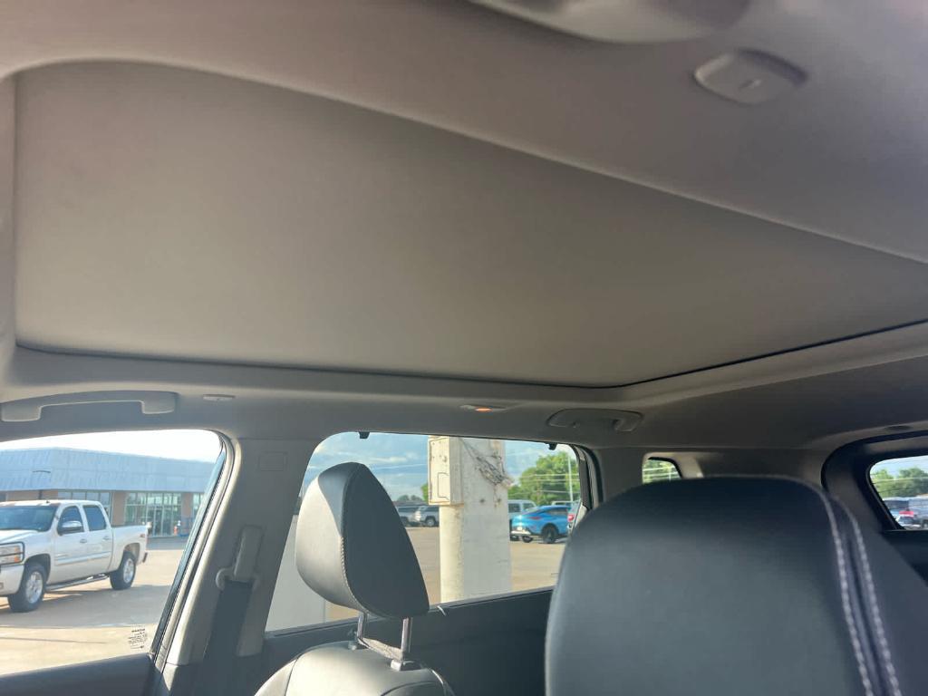 used 2023 Nissan Rogue car, priced at $29,586