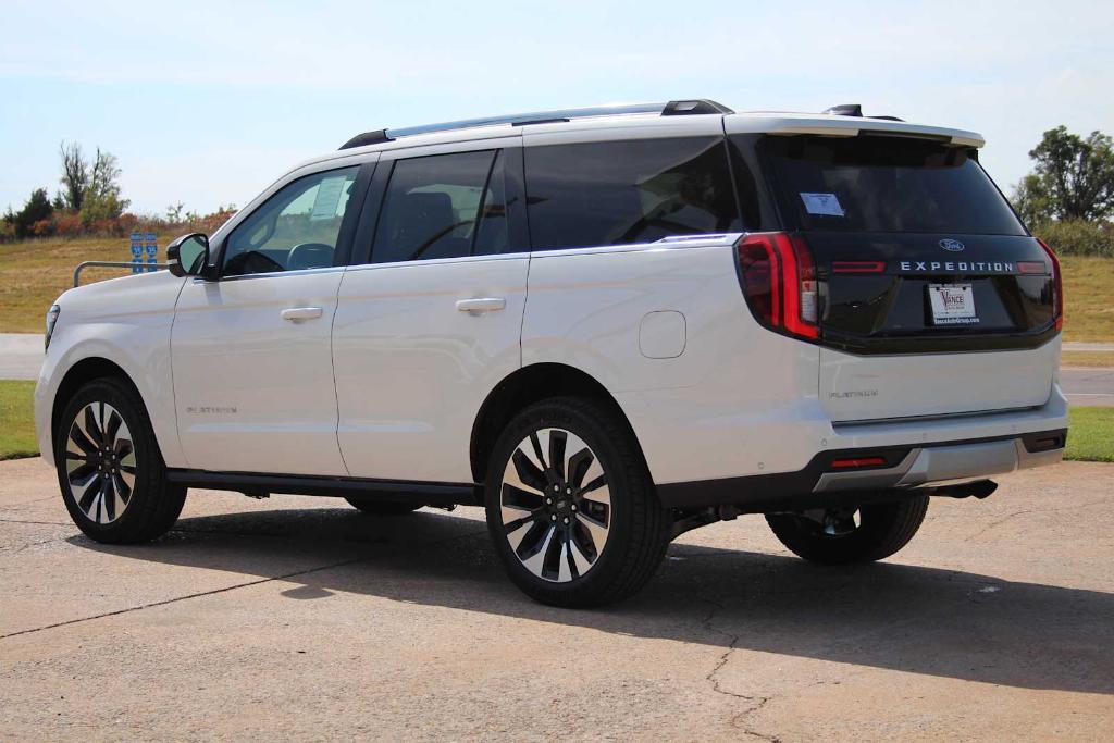 new 2025 Ford Expedition car, priced at $90,260