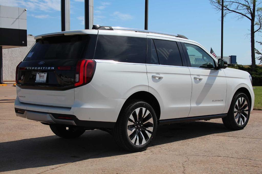 new 2025 Ford Expedition car, priced at $90,260