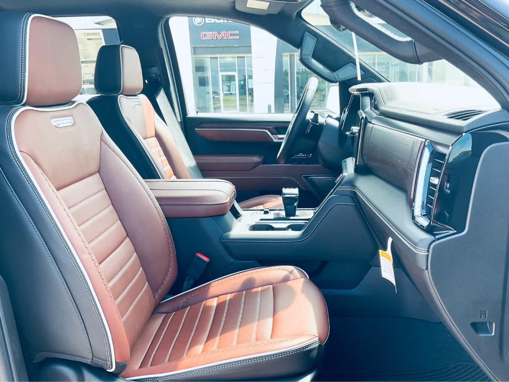new 2025 GMC Sierra 1500 car, priced at $76,055