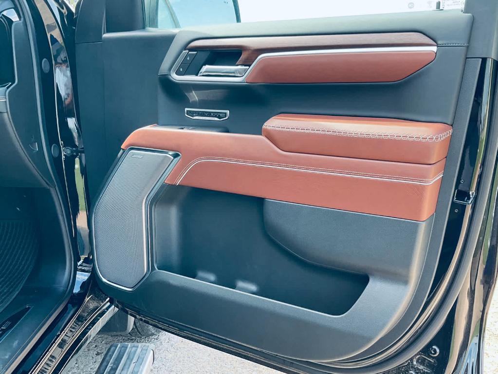 new 2025 GMC Sierra 1500 car, priced at $76,055