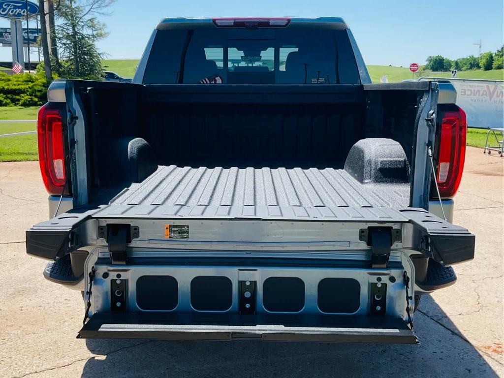 new 2025 GMC Sierra 1500 car, priced at $68,000