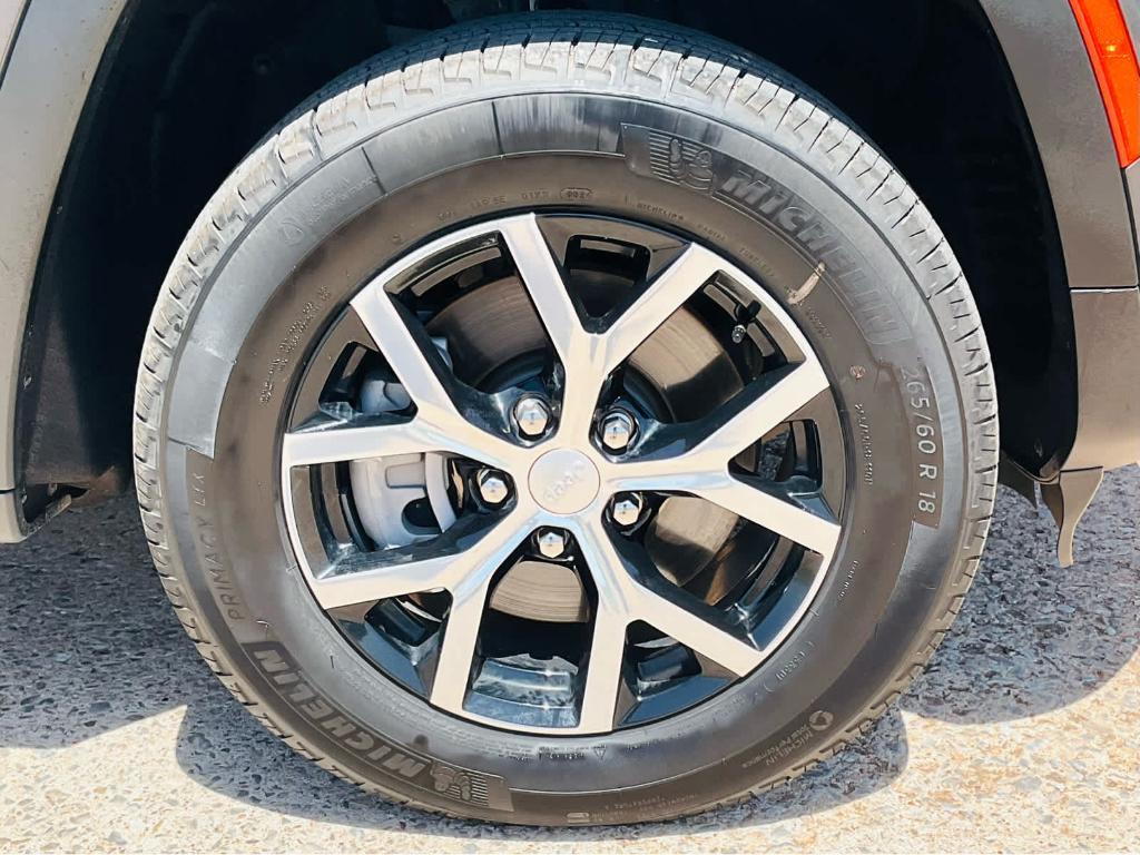 used 2024 Jeep Grand Cherokee L car, priced at $40,500