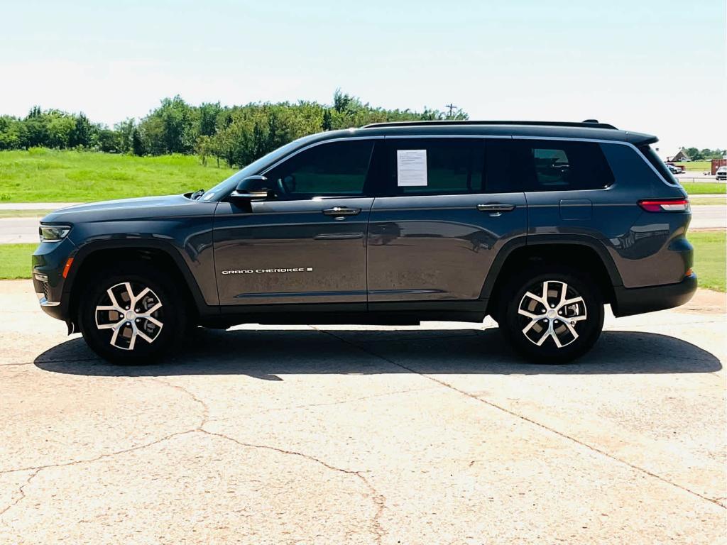 used 2024 Jeep Grand Cherokee L car, priced at $40,500