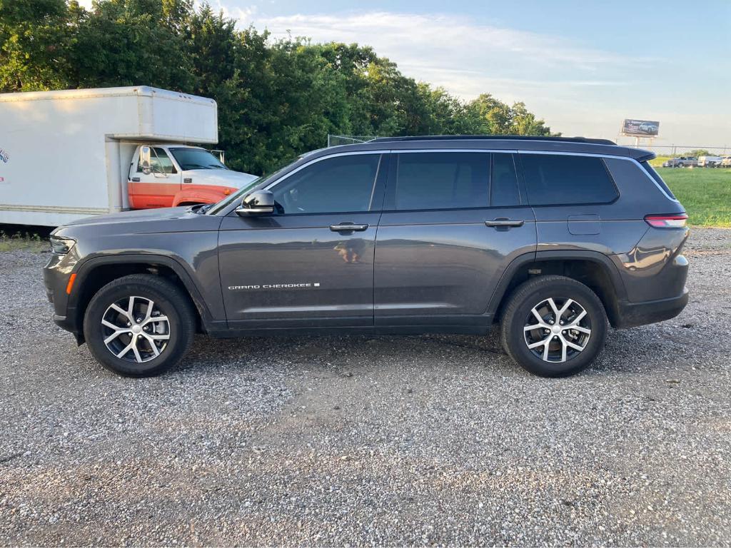 used 2024 Jeep Grand Cherokee L car, priced at $40,777