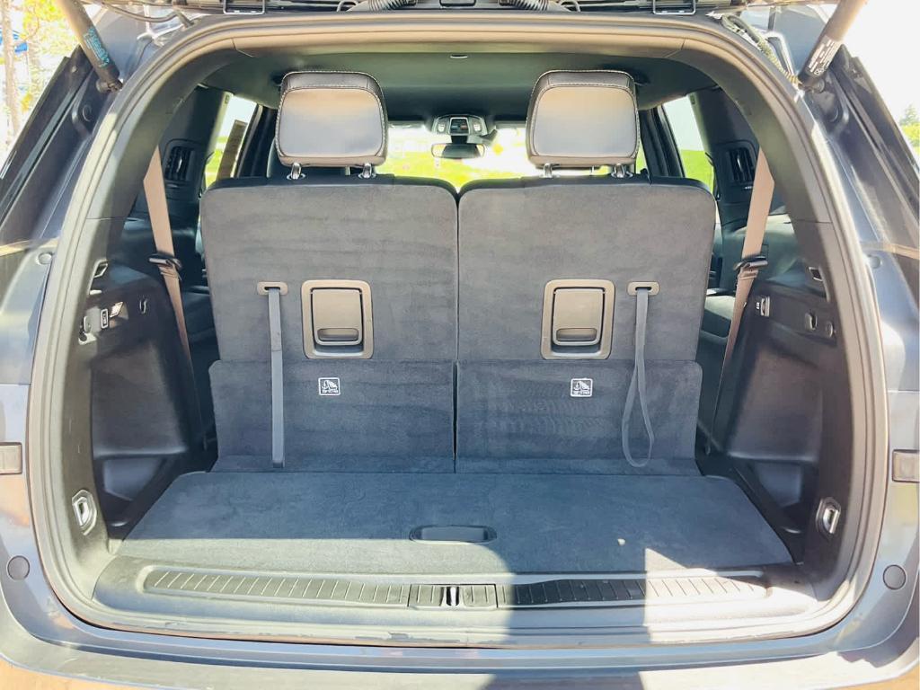used 2024 Jeep Grand Cherokee L car, priced at $40,500