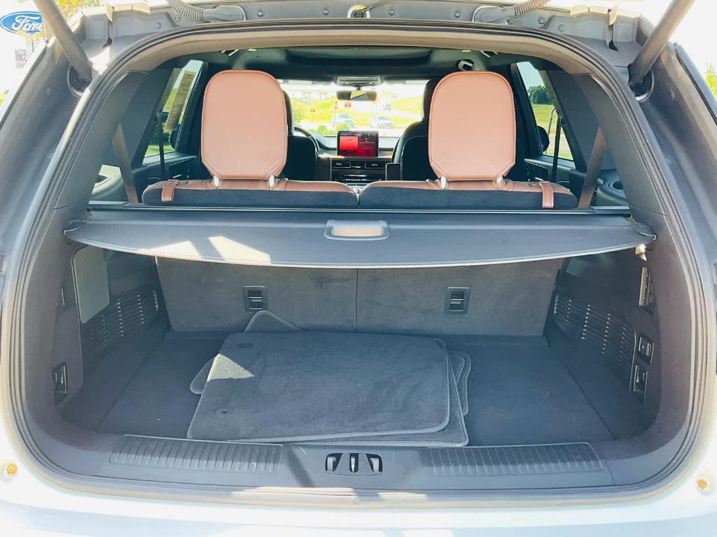 used 2022 Lincoln Aviator car, priced at $39,000