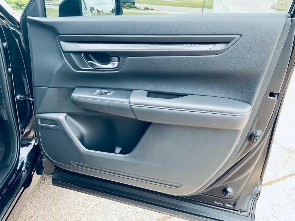 used 2024 Honda CR-V car, priced at $32,750
