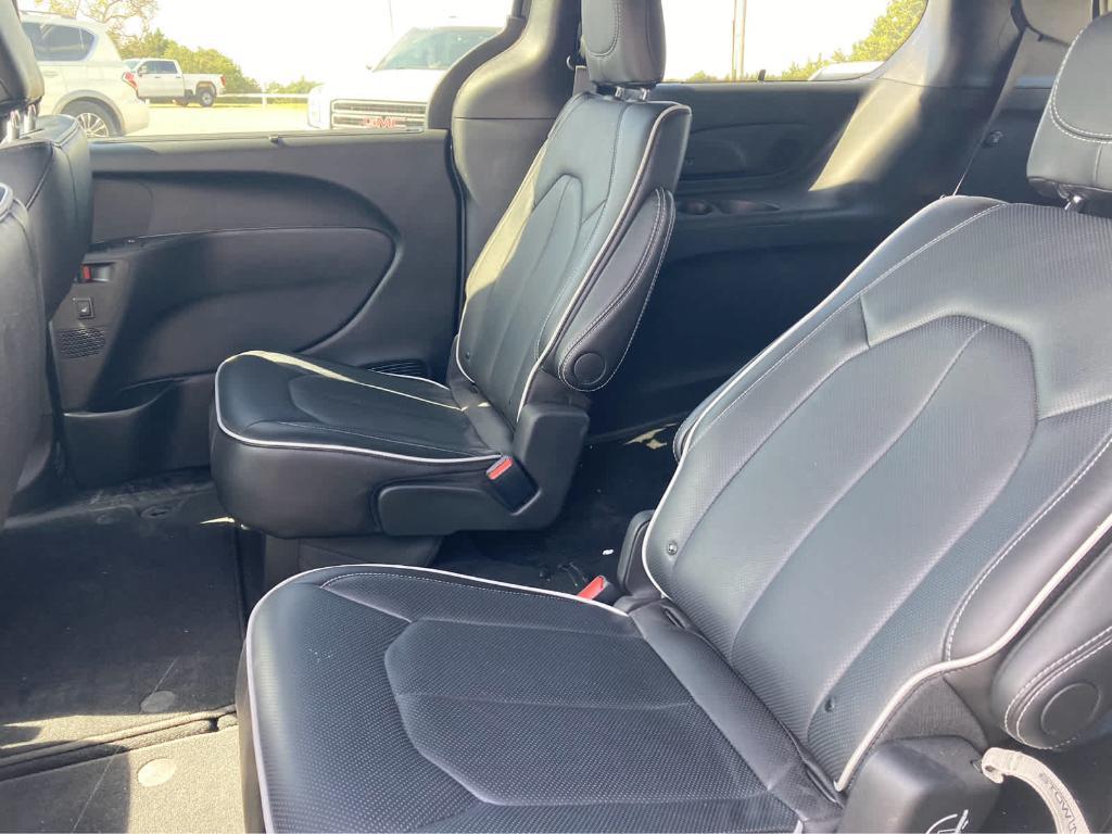 used 2025 Chrysler Pacifica car, priced at $43,000