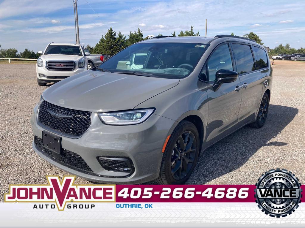 used 2025 Chrysler Pacifica car, priced at $43,000