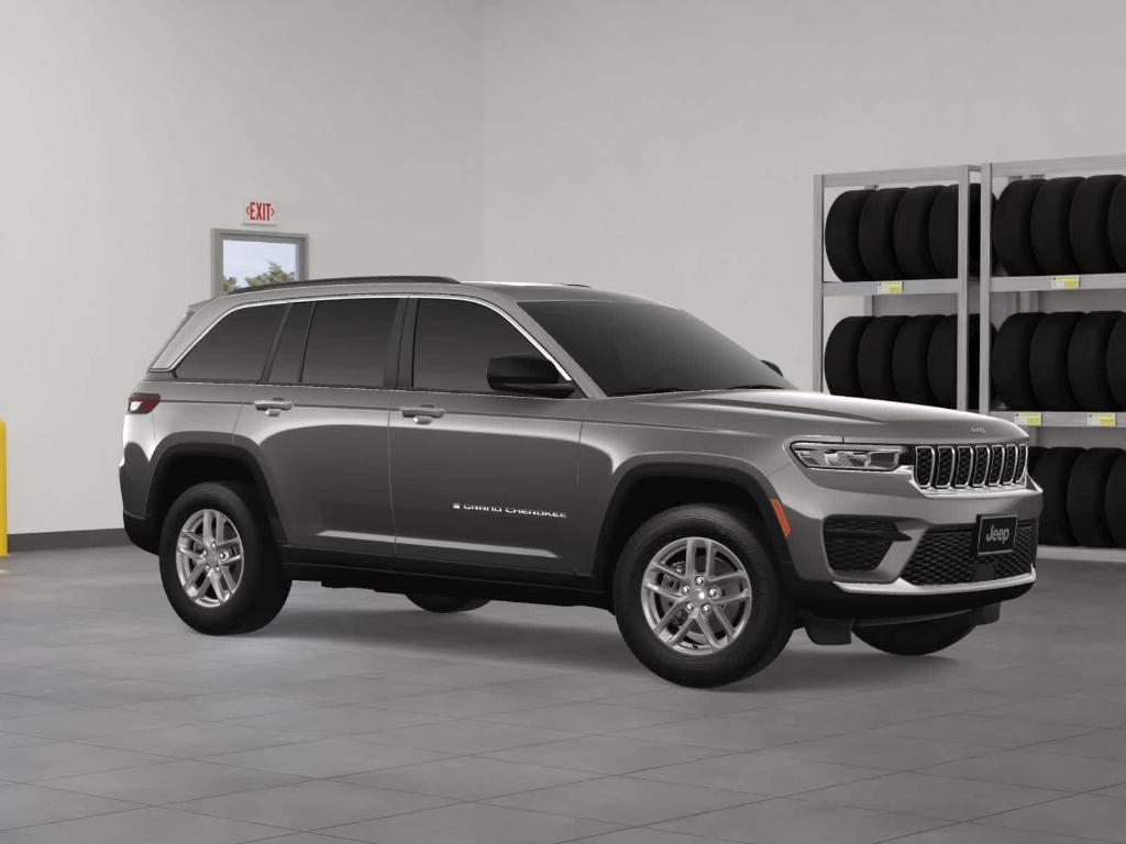 new 2025 Jeep Grand Cherokee car, priced at $40,312