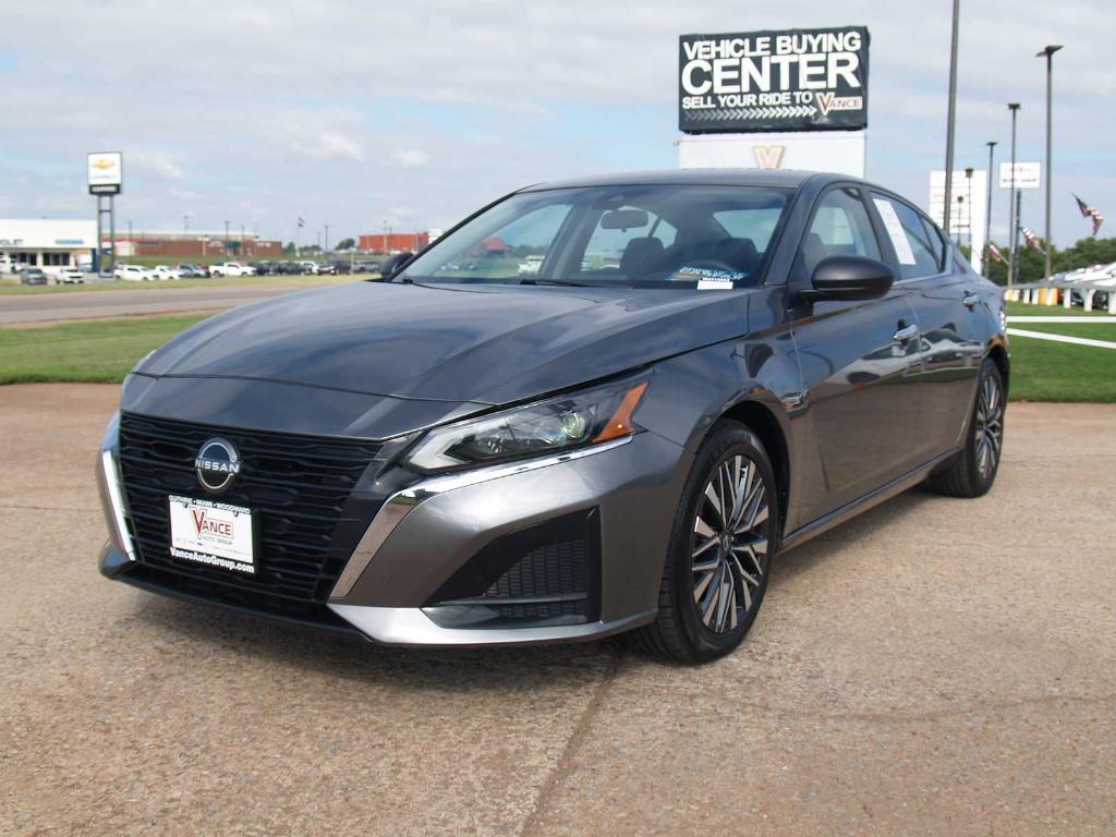 used 2024 Nissan Altima car, priced at $22,500