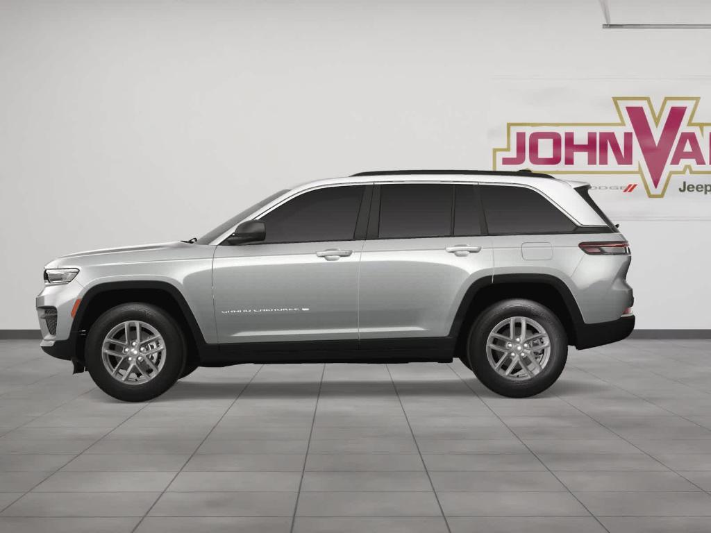 new 2025 Jeep Grand Cherokee car, priced at $40,920