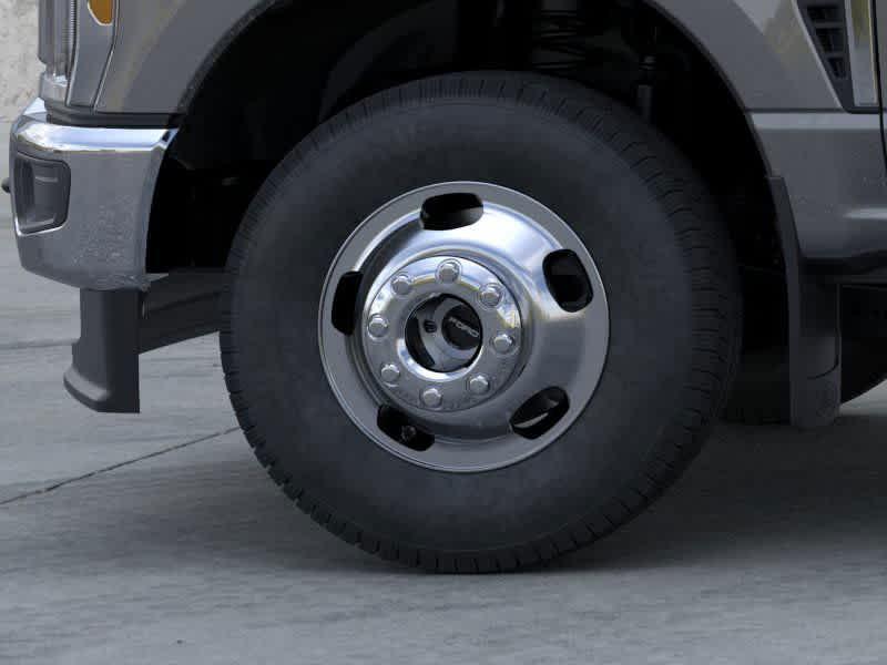 new 2025 Ford F-350 car, priced at $67,250