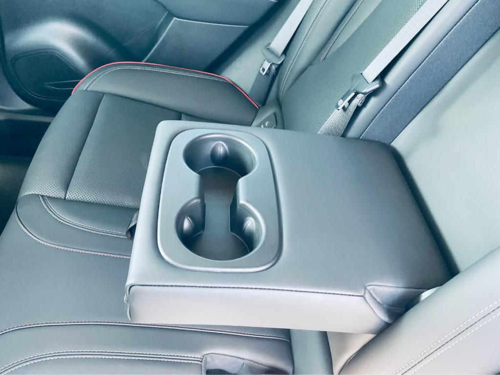 used 2022 Buick Envision car, priced at $26,500