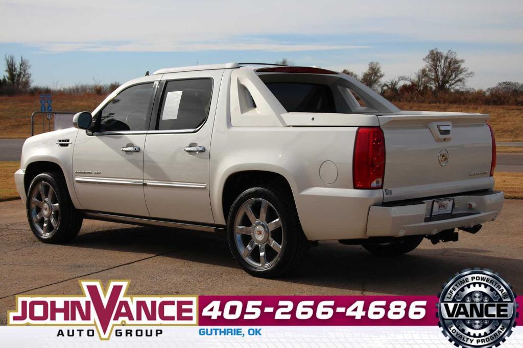 used 2012 Cadillac Escalade EXT car, priced at $28,000