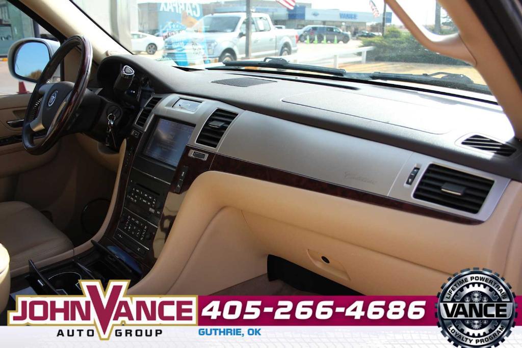used 2012 Cadillac Escalade EXT car, priced at $28,000