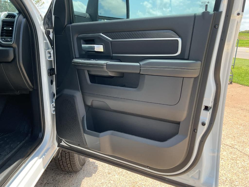new 2025 Ram 3500 car, priced at $73,525