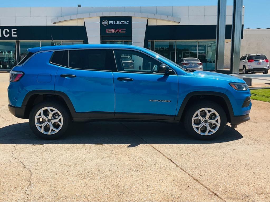 new 2025 Jeep Compass car, priced at $27,622