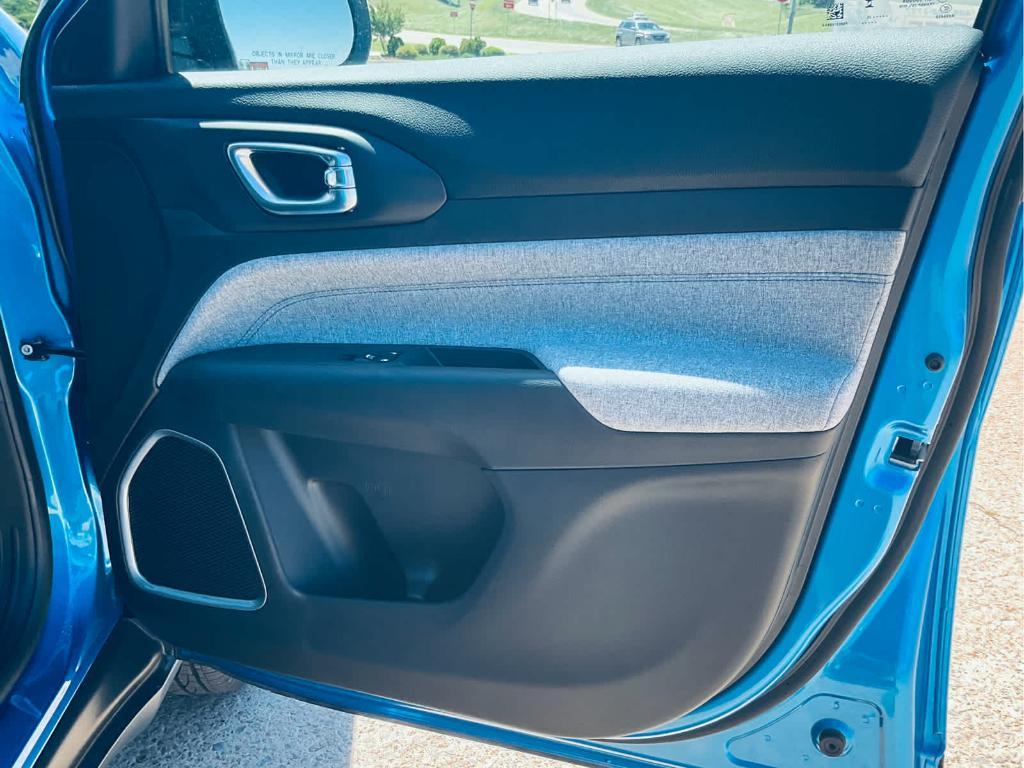 new 2025 Jeep Compass car, priced at $27,622
