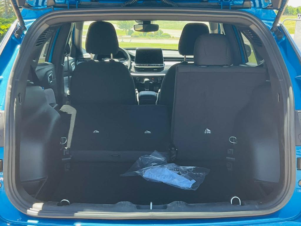 new 2025 Jeep Compass car, priced at $27,622