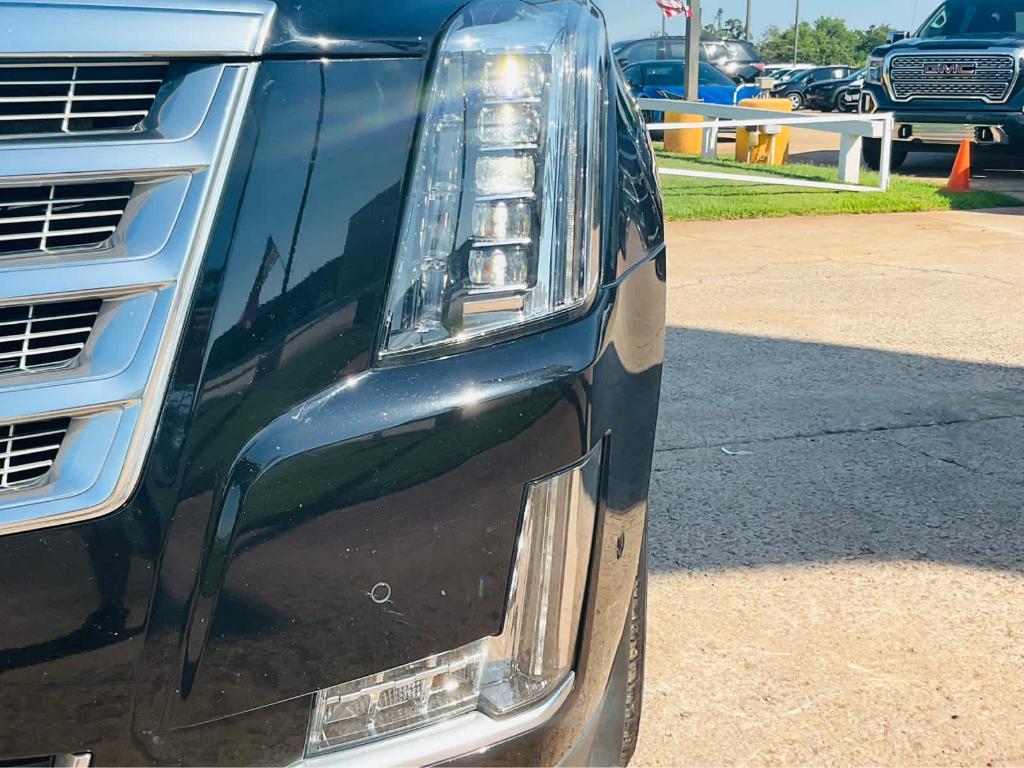 used 2020 Cadillac Escalade car, priced at $45,000