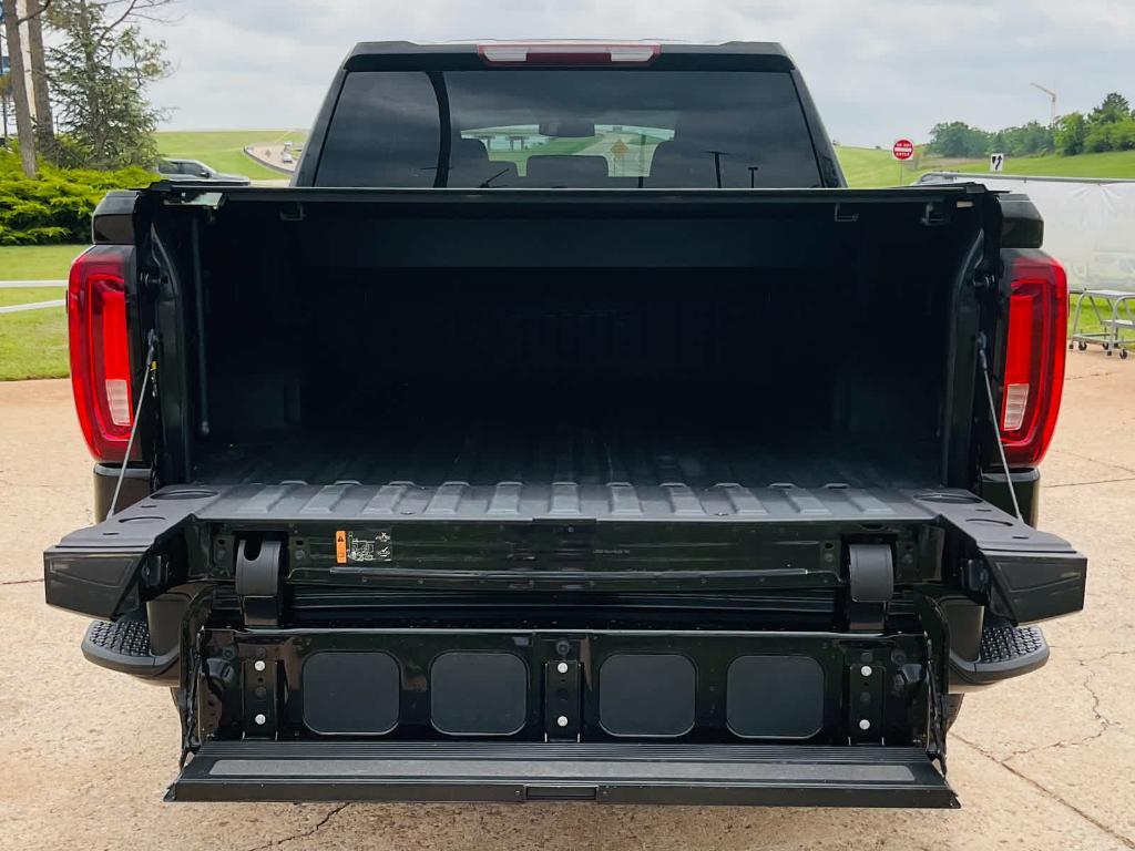 used 2021 GMC Sierra 1500 car, priced at $49,500