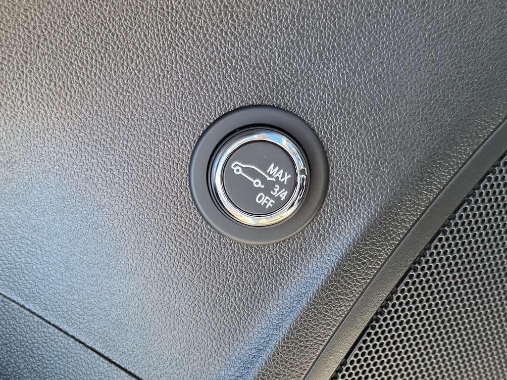 new 2025 Buick Envision car, priced at $40,835