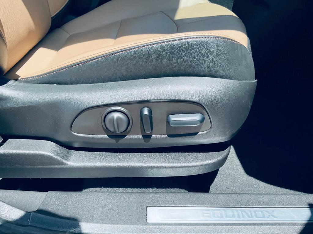 used 2023 Chevrolet Equinox car, priced at $22,500