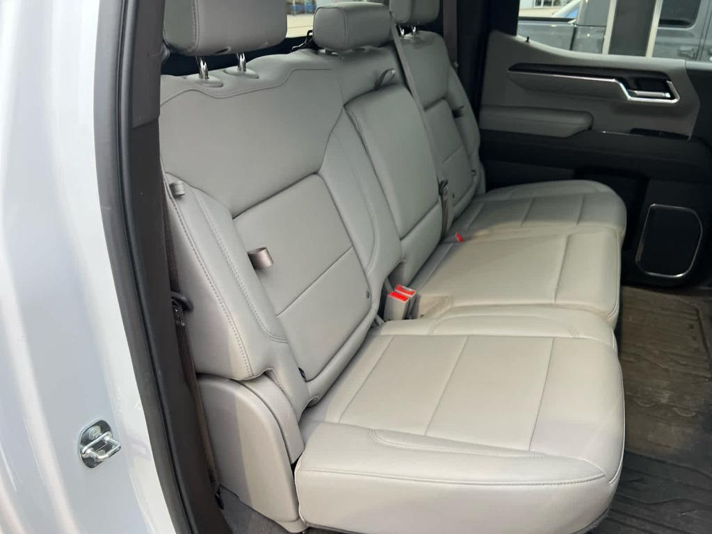 used 2022 GMC Sierra 1500 car, priced at $43,997