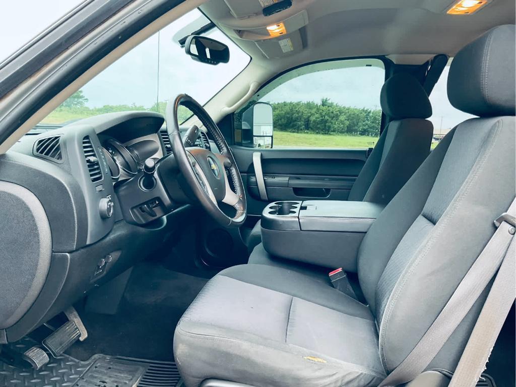 used 2011 Chevrolet Silverado 2500 car, priced at $19,250