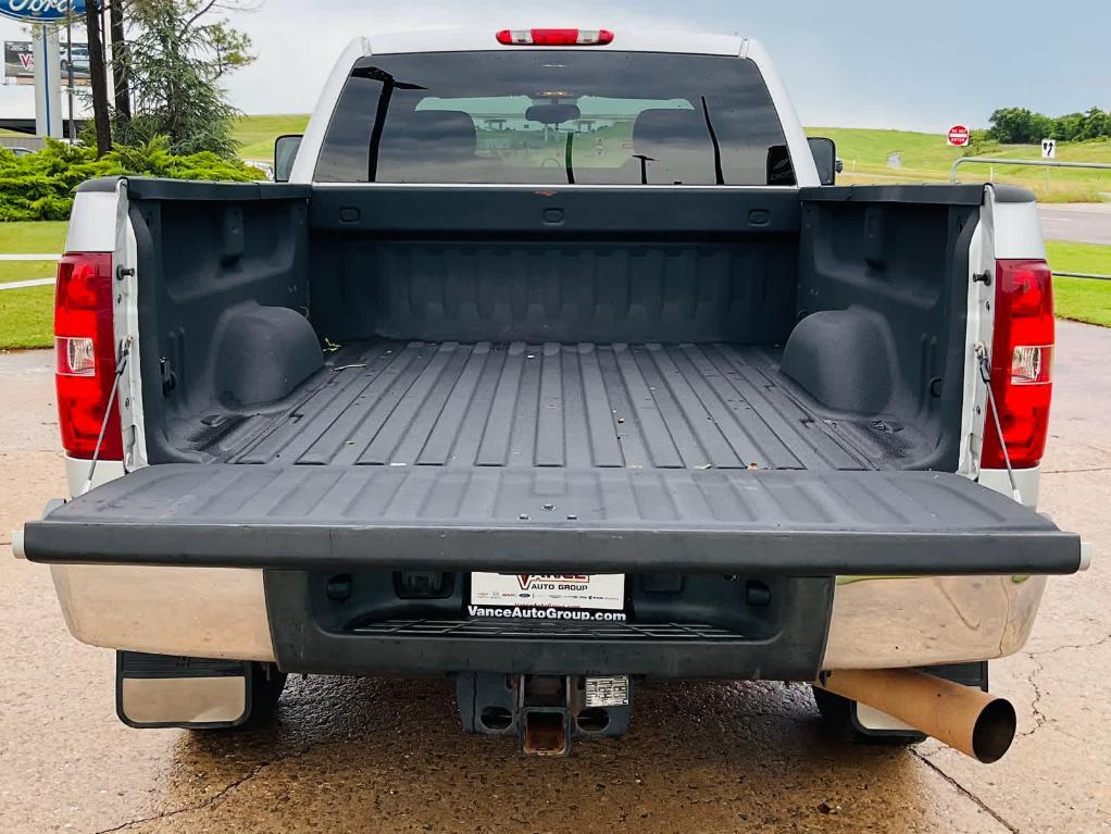 used 2011 Chevrolet Silverado 2500 car, priced at $19,250