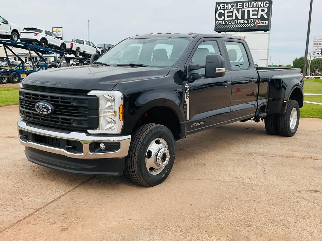 new 2025 Ford F-350 car, priced at $63,145