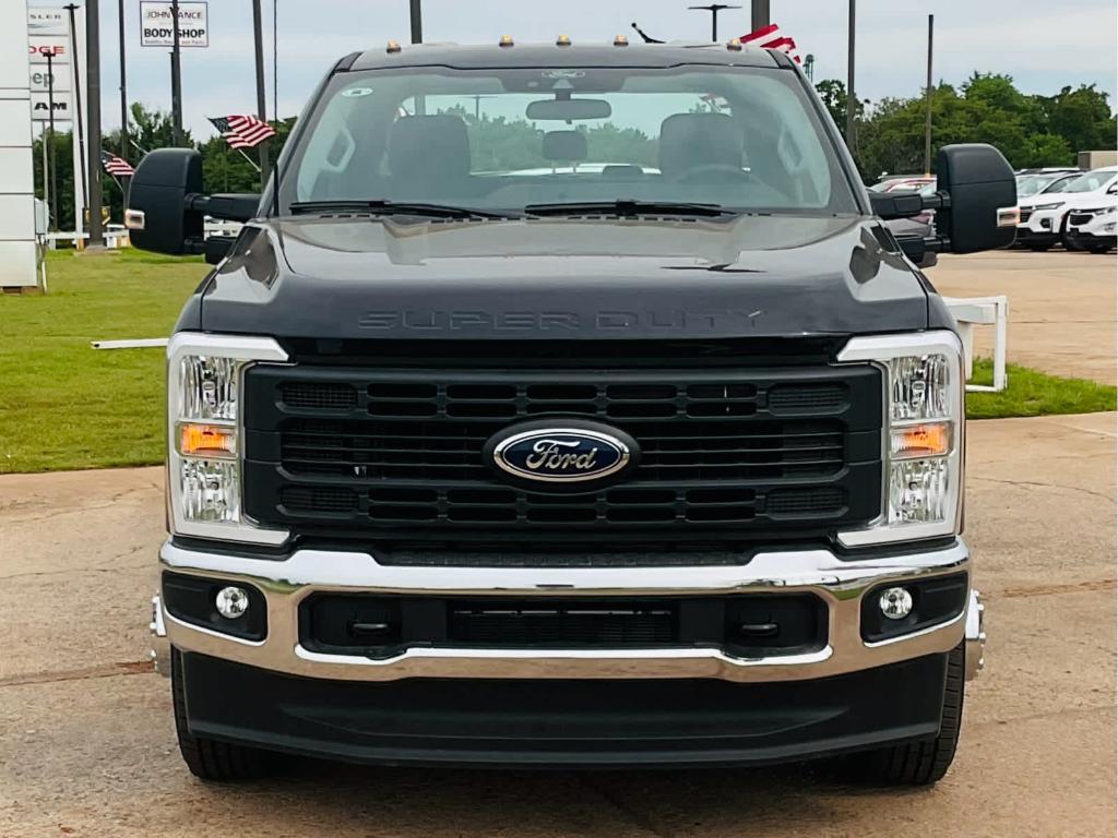 new 2025 Ford F-350 car, priced at $63,145