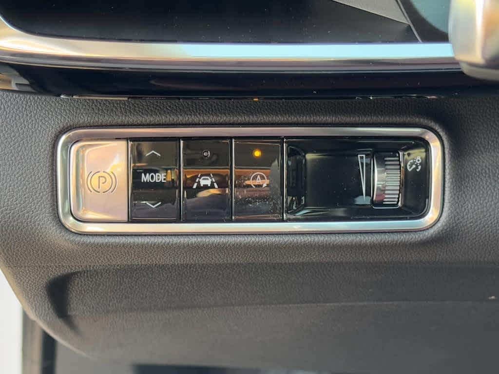 new 2025 Buick Envision car, priced at $39,740