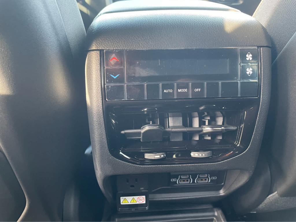 new 2025 Jeep Grand Cherokee L car, priced at $44,230