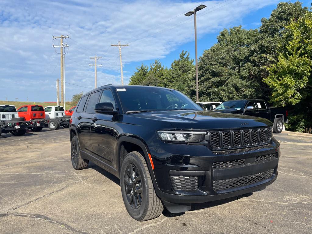 new 2025 Jeep Grand Cherokee L car, priced at $44,230