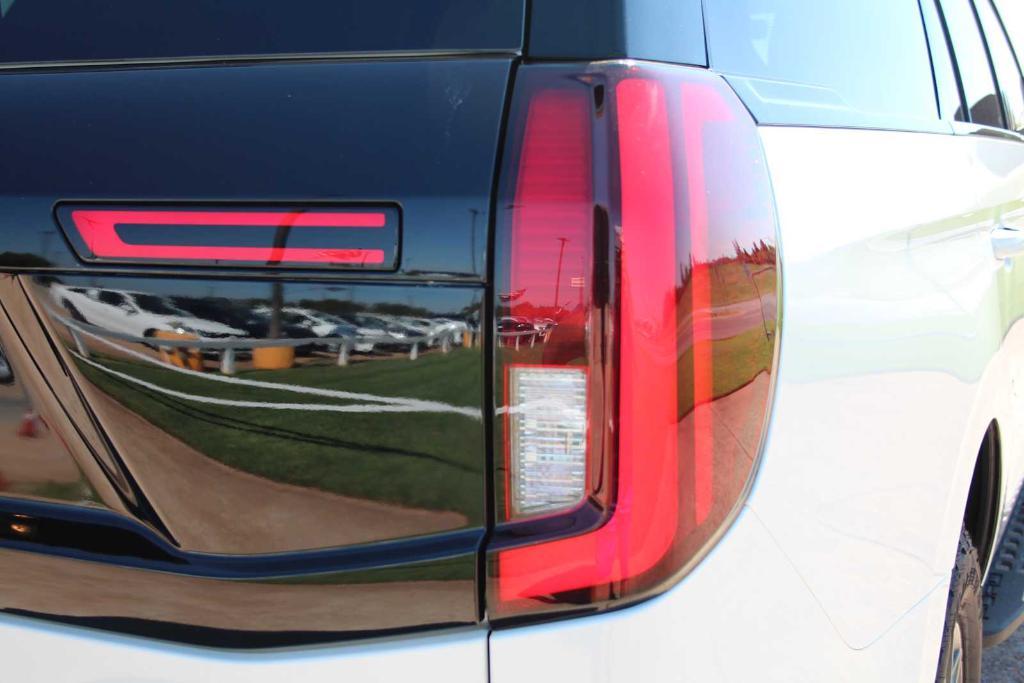 new 2025 Ford Expedition car, priced at $79,920
